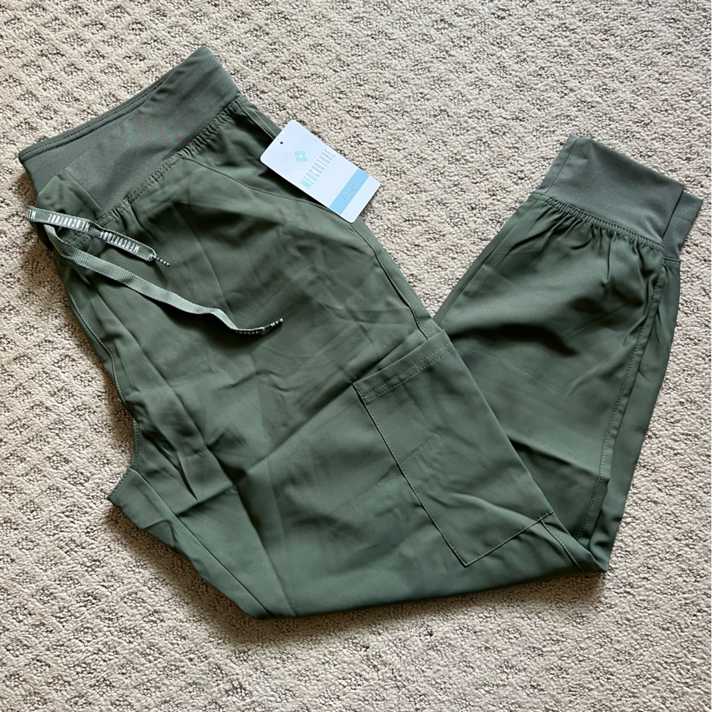 Med couture joggers